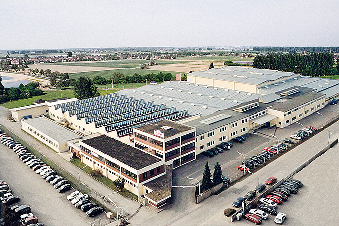 Gründung des Werks Altenmarkt 1 1998.