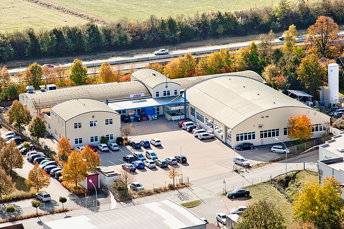 Gründung des Zweigwerks Altenmarkt 3 2002.