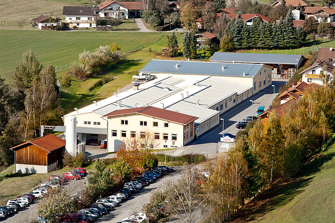 Zweigwerk Untergschwandt wird gegründet 1988.